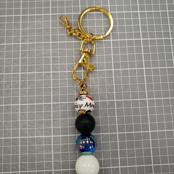 New Handmade Mickey Mouse Beaded Keychain - Picture 4 of 7